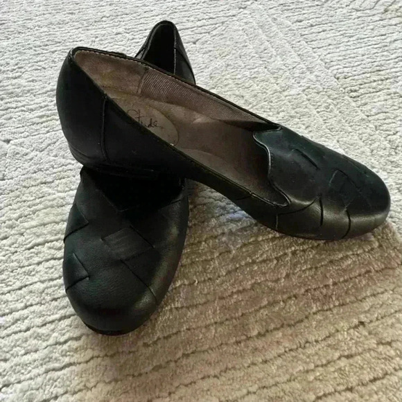 Life stride woman’s size 7 black loafers - Picture 2 of 8